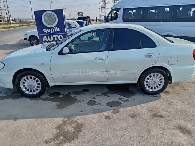 Nissan Sunny 2010, 328,000 km - 1.6 l - Bakı