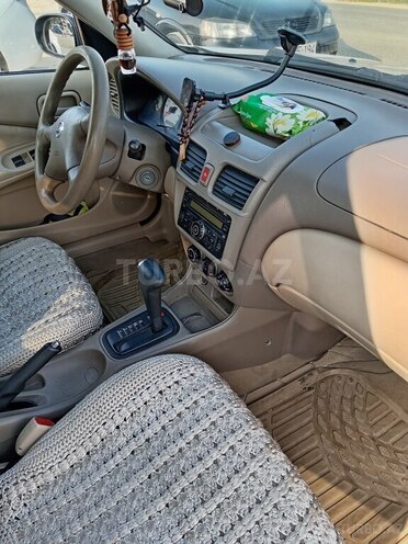 Nissan Sunny 2010, 328,000 km - 1.6 l - Bakı
