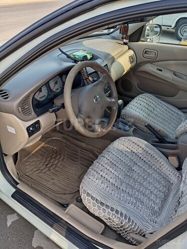 Nissan Sunny 2010, 328,000 km - 1.6 l - Bakı