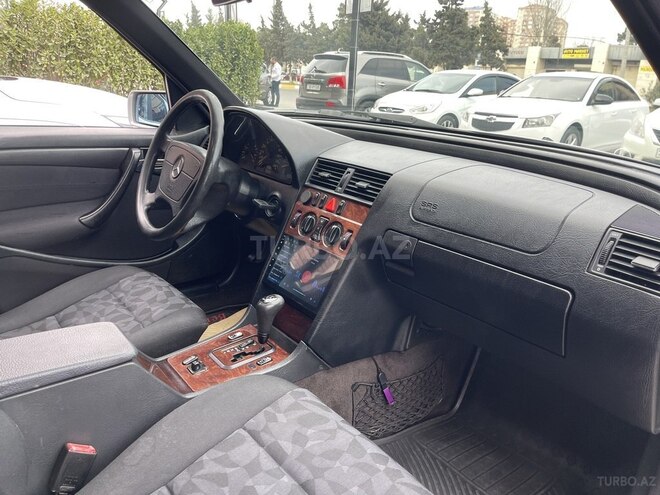 Mercedes C 180-7