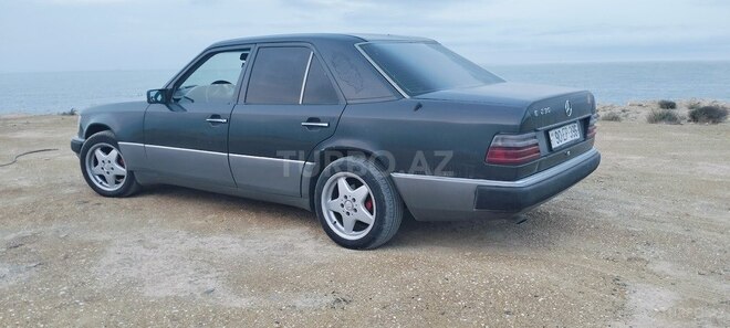 Mercedes E 230 1992, 400,000 km - 2.3 l - Bakı