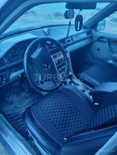 Mercedes E 230 1992, 400,000 km - 2.3 l - Bakı