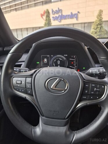 Lexus UX 250h 2023, 55,000 km - 2.0 л - Bakı