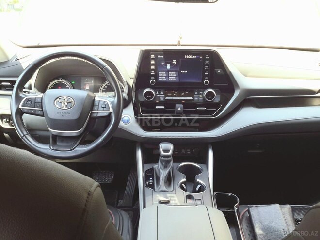 Toyota Highlander 2022, 41,000 km - 2.5 л - Bakı