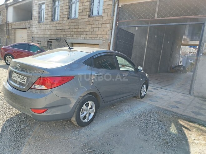 Hyundai Accent 2015, 110,000 km - 1.6 l - Gəncə