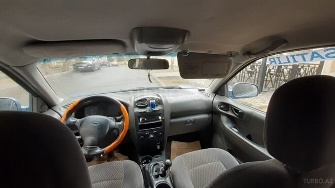 Hyundai Santa Fe 2001, 279,307 km - 2.4 l - Naftalan