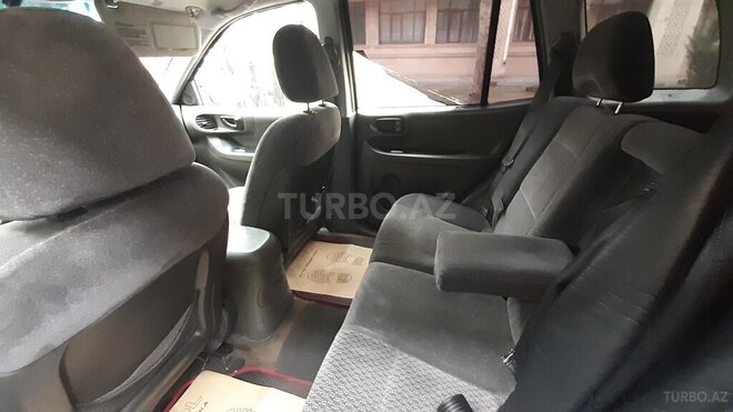 Hyundai Santa Fe 2001, 279,307 km - 2.4 l - Naftalan