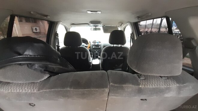Hyundai Santa Fe 2001, 279,307 km - 2.4 l - Naftalan