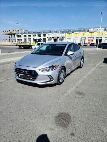 Hyundai Elantra 2018, 129,000 km - 2.0 л - Şəmkir