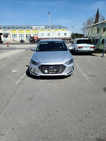 Hyundai Elantra 2018, 129,000 km - 2.0 л - Şəmkir