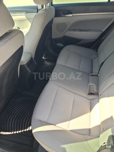 Hyundai Elantra 2018, 129,000 km - 2.0 л - Şəmkir