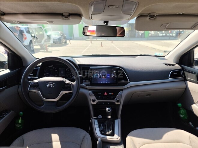 Hyundai Elantra 2018, 129,000 km - 2.0 л - Şəmkir
