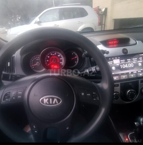 Kia Cerato-3