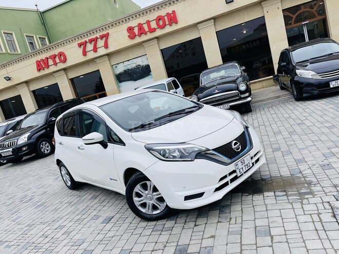Nissan Note-2
