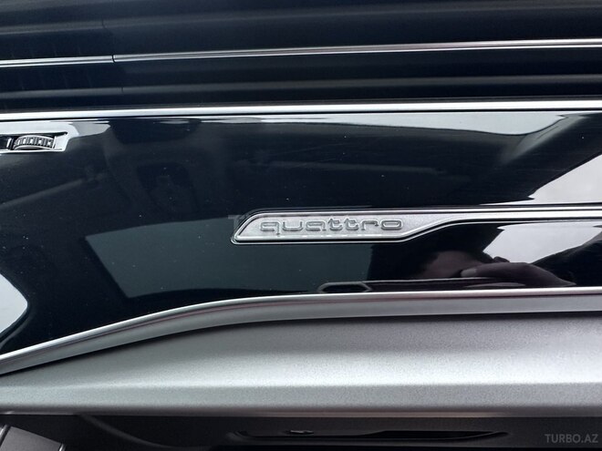 Audi Q7-28