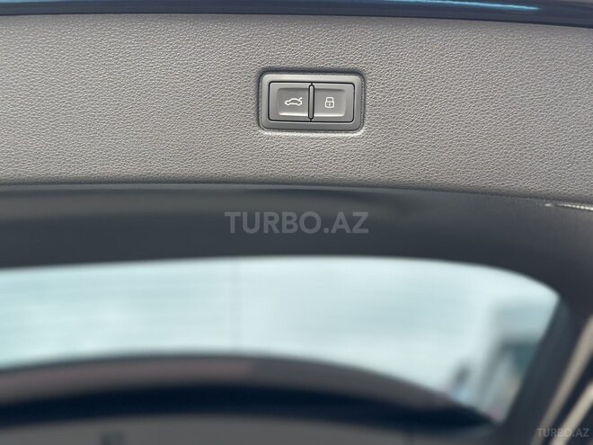 Audi Q7-18