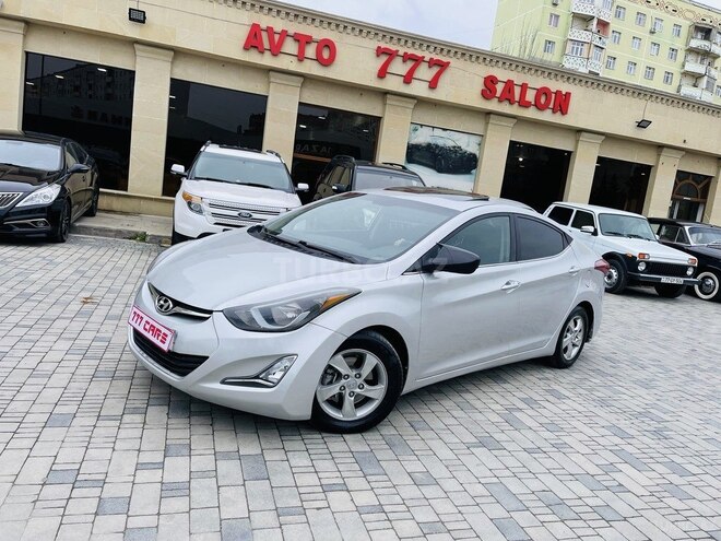 Hyundai Elantra-3