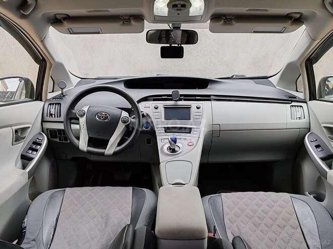 Toyota Prius 2013, 220,135 km - 1.8 л - Bakı
