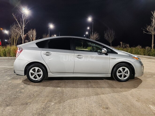 Toyota Prius 2013, 220,135 km - 1.8 л - Bakı