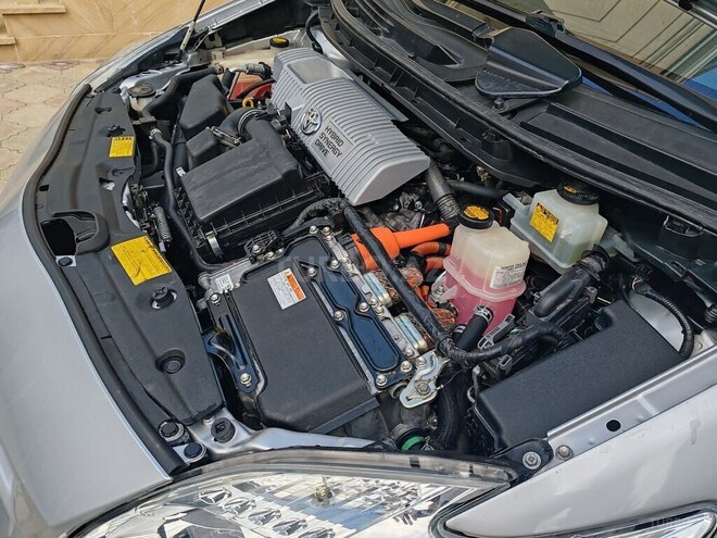 Toyota Prius 2013, 220,135 km - 1.8 л - Bakı