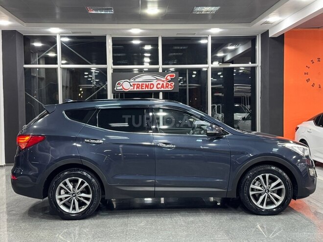 Hyundai Santa Fe-4