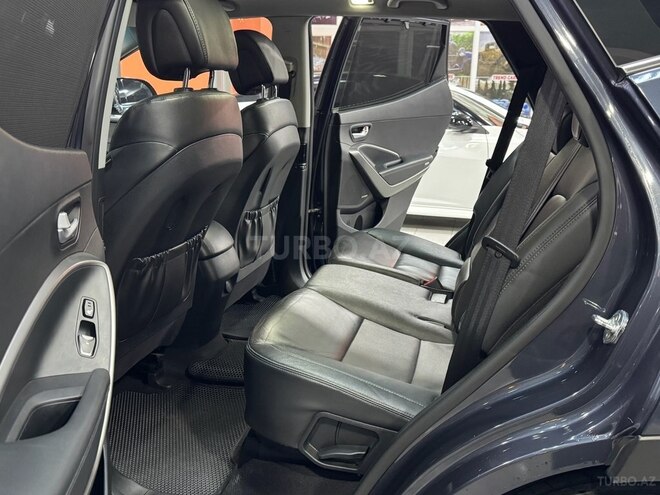 Hyundai Santa Fe-14