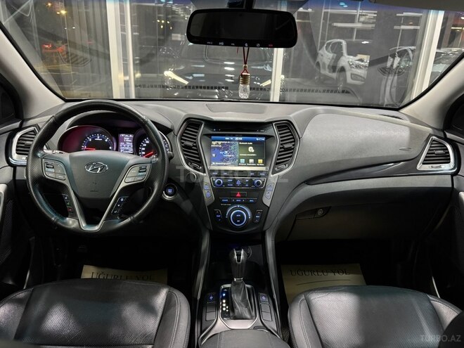 Hyundai Santa Fe-13