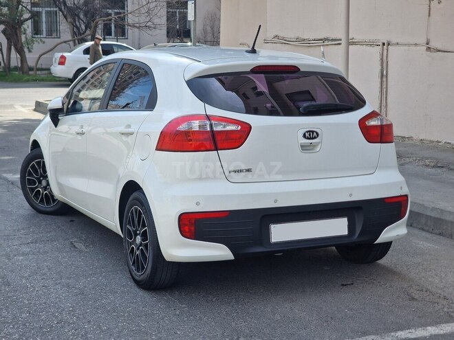 Kia Rio 2016, 130,000 km - 1.4 l - Bakı