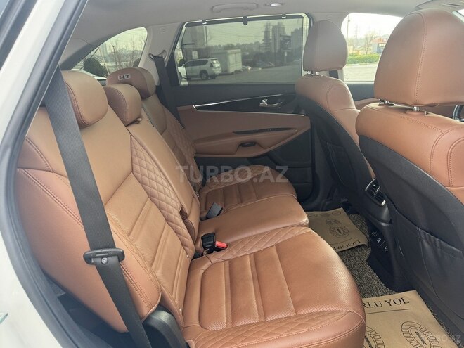 Kia Sorento-10
