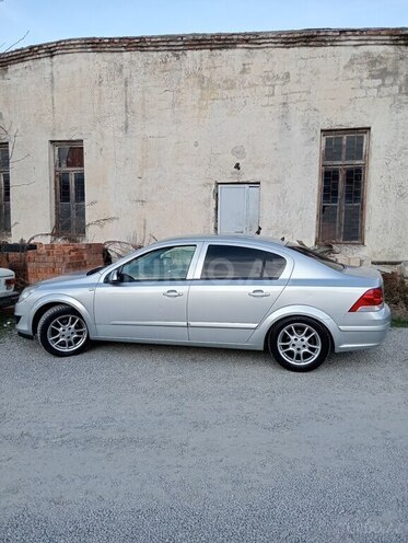 Opel Astra 2008, 280,000 km - 1.3 l - Zaqatala