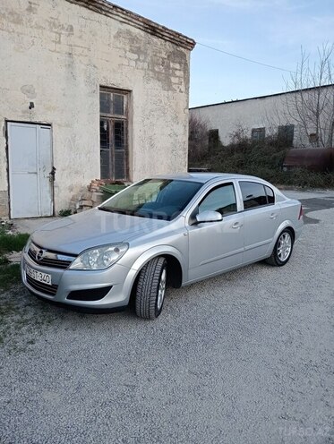 Opel Astra 2008, 280,000 km - 1.3 l - Zaqatala