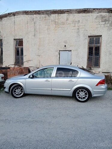 Opel Astra 2008, 280,000 km - 1.3 l - Zaqatala