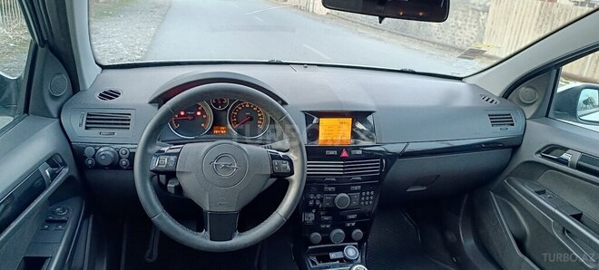Opel Astra 2008, 280,000 km - 1.3 l - Zaqatala