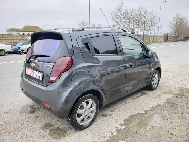 Chevrolet Spark-7
