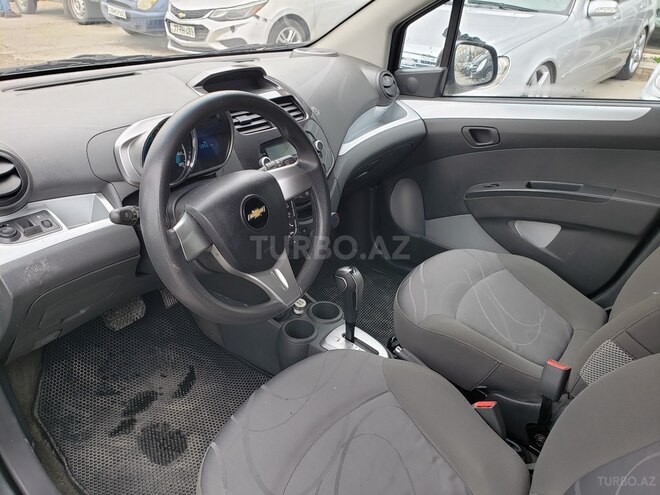 Chevrolet Spark-2