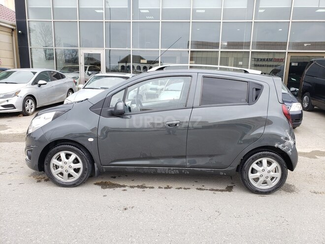 Chevrolet Spark-10