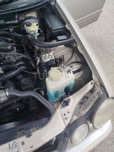 Mercedes E 200 1998, 329,000 km - 2.0 l - Xaçmaz