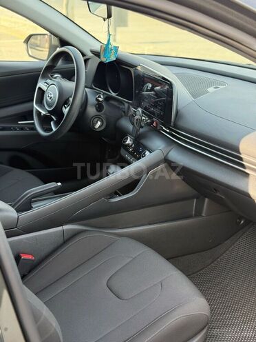 Hyundai Elantra 2023, 18,700 km - 1.6 l - Bakı