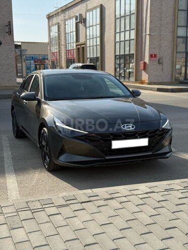 Hyundai Elantra 2023, 18,700 km - 1.6 l - Bakı