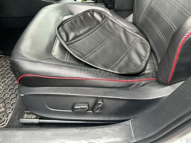 Volkswagen Jetta 2012, 250,000 km - 2.0 l - Zaqatala