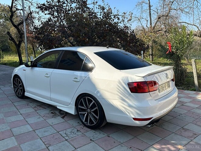 Volkswagen Jetta 2012, 250,000 km - 2.0 l - Zaqatala