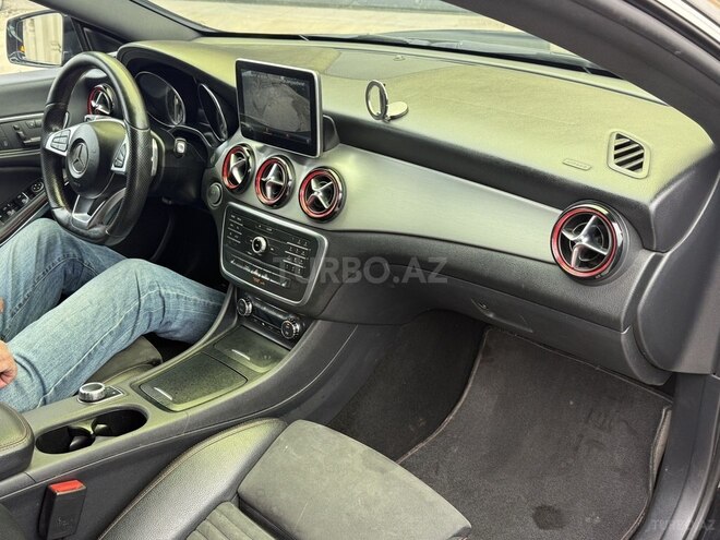 Mercedes CLA 250 4MATIC 2016, 131,300 km - 2.0 л - Bakı