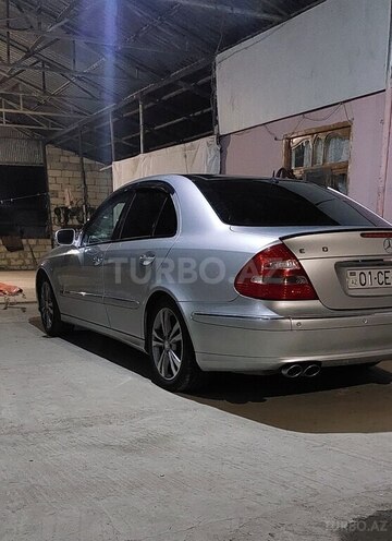 Mercedes E 240 2004, 226,000 km - 2.4 l - Bakı