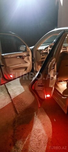 Mercedes E 240 2004, 226,000 km - 2.4 l - Bakı