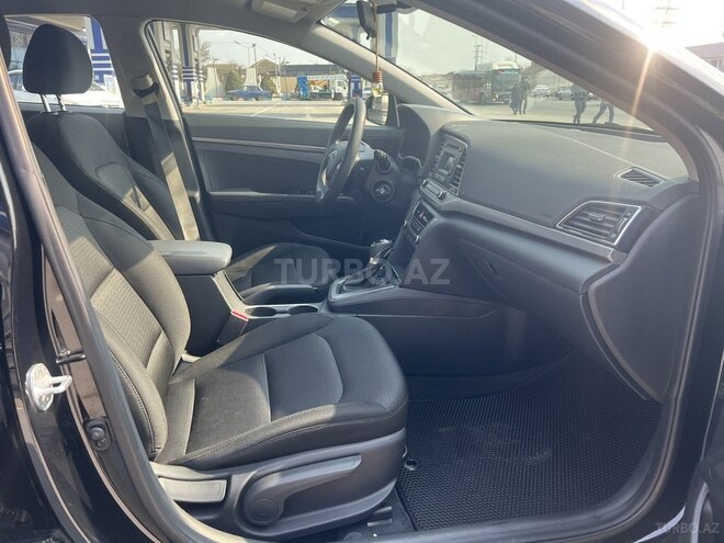 Hyundai Elantra 2017, 95,000 km - 2.0 l - Bakı