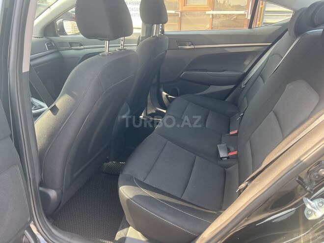 Hyundai Elantra 2017, 95,000 km - 2.0 l - Bakı