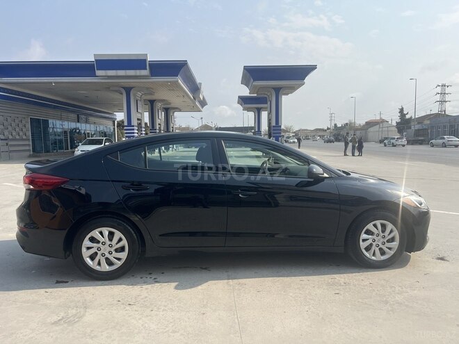 Hyundai Elantra 2017, 95,000 km - 2.0 l - Bakı