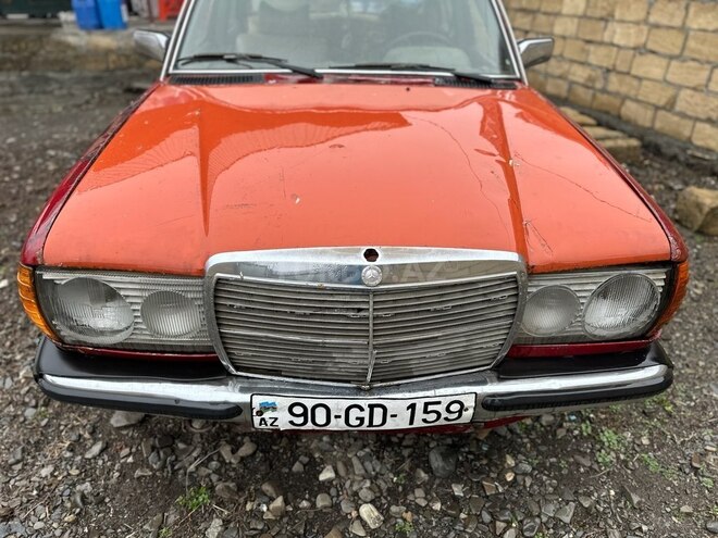 Mercedes E 250 1985, 666,666 km - 2.5 л - Qəbələ