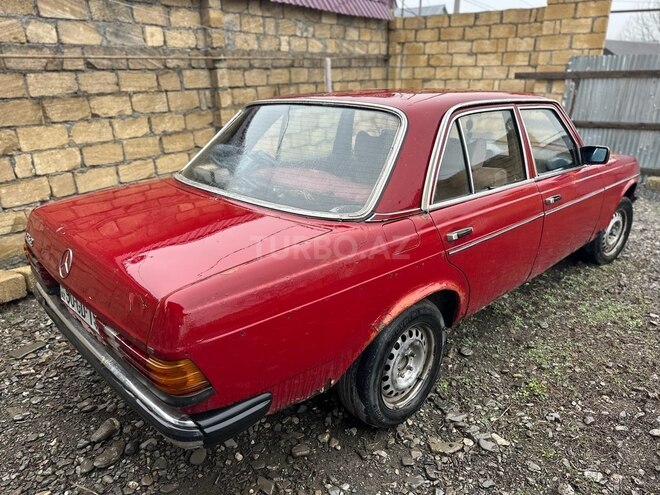 Mercedes E 250 1985, 666,666 km - 2.5 л - Qəbələ