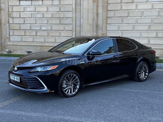 Toyota Camry-7
